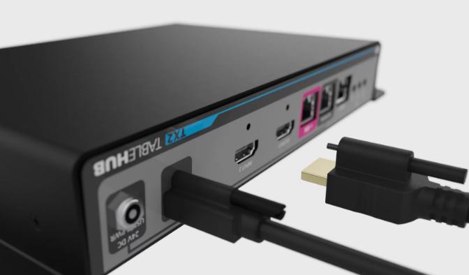 ASHTON BENTLEY 2,5 m locking USB-C input Cable